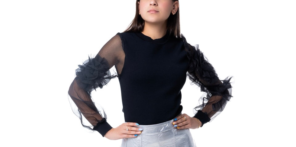 Mesh sleeve with flower shape detail top