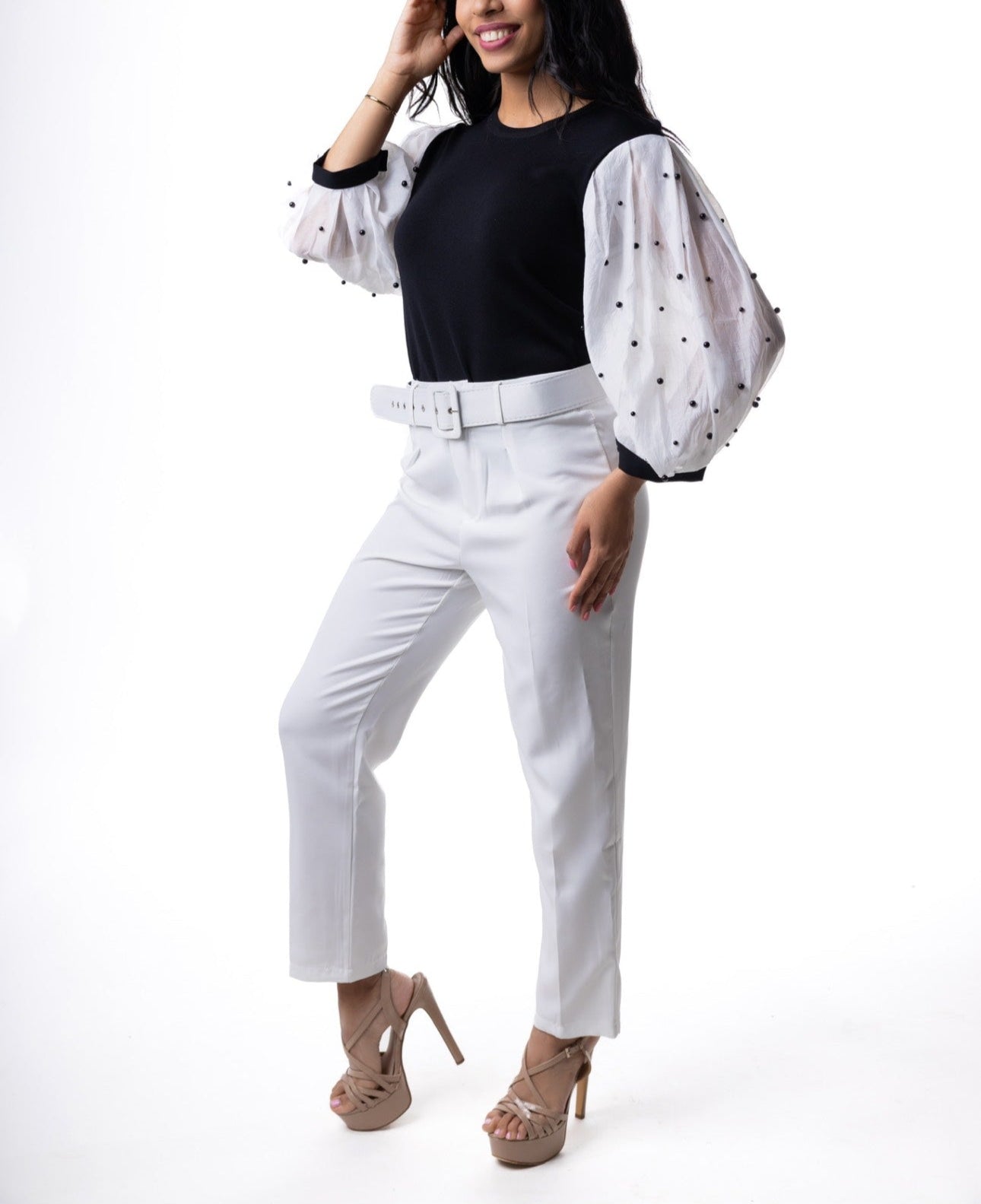 Camisa manga larga blanca de perlas negras GRACIA